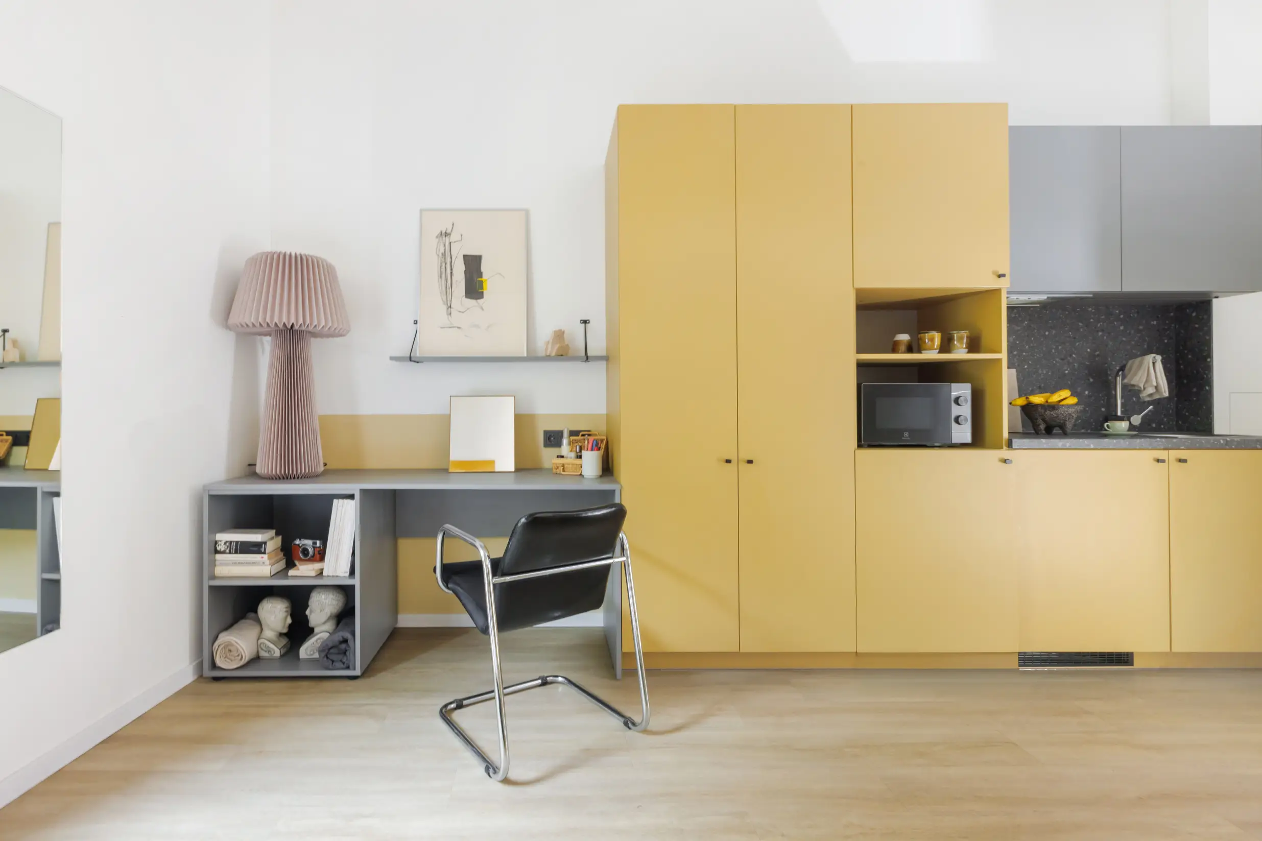 Studio plus room