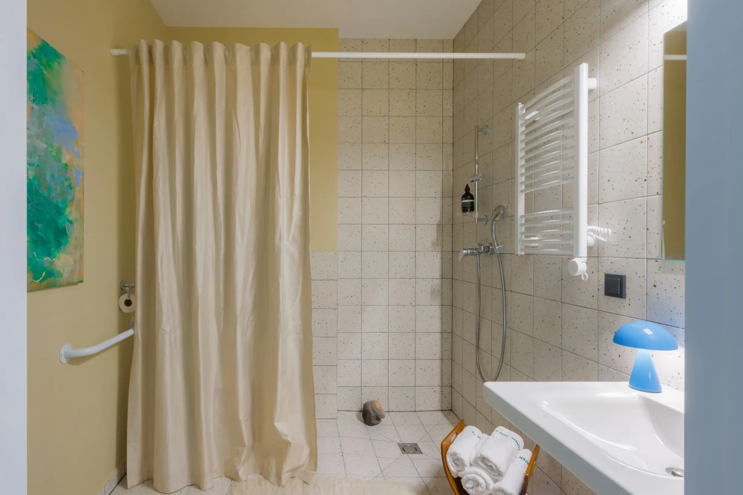 Studio plus room